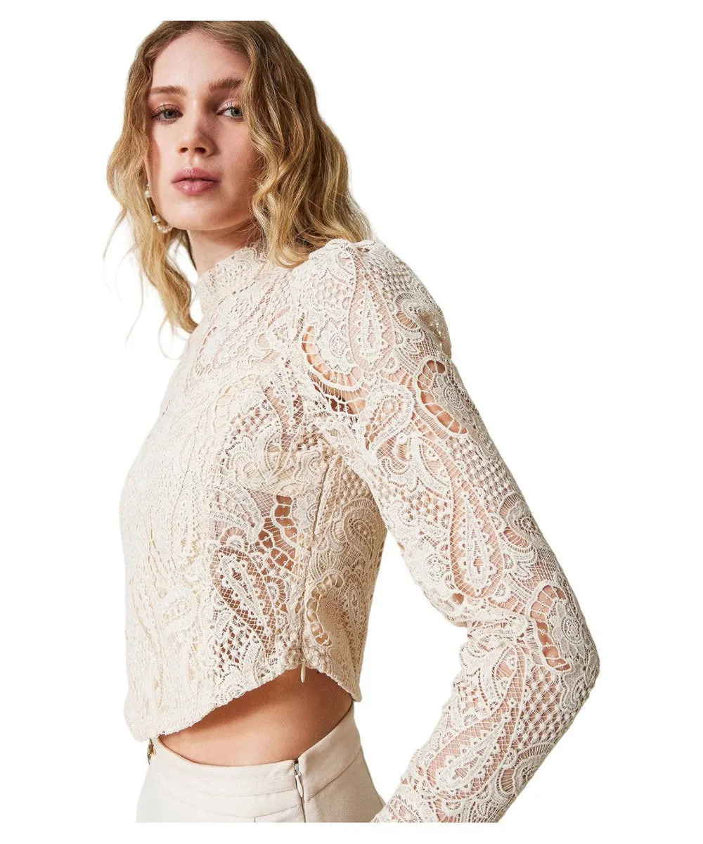 Blusa Cropped in Pizzo Macramè con Collo alla Coreana